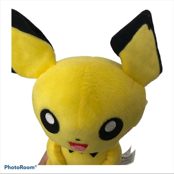 Pokémon Pikachu Plush 2015 Tomy Pokemon Stuffed Animal Yellow Black Toy Anime - Picture 4 of 12